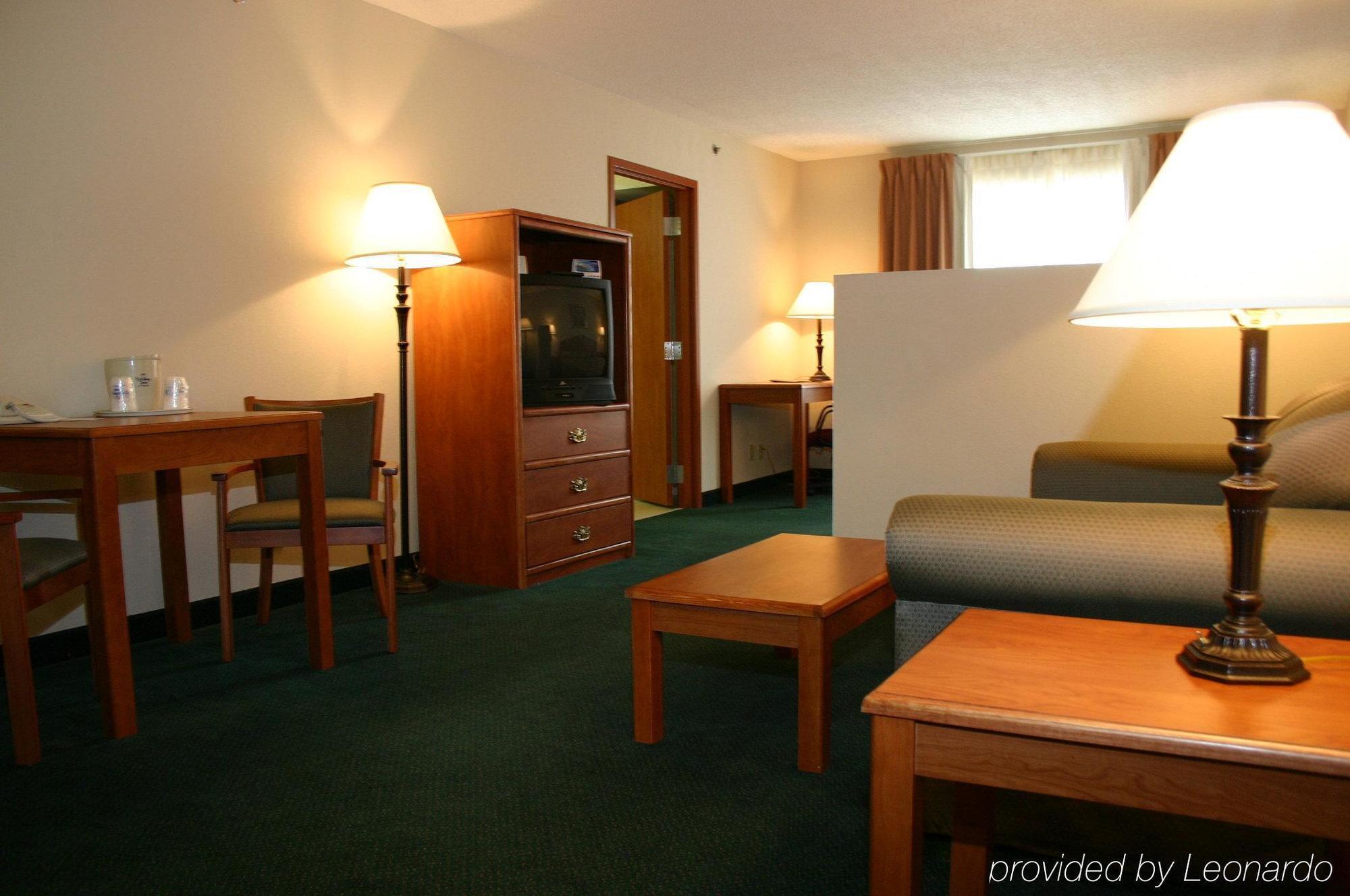 Holiday Inn Express Hotel & Suites Vinita By Ihg Room photo