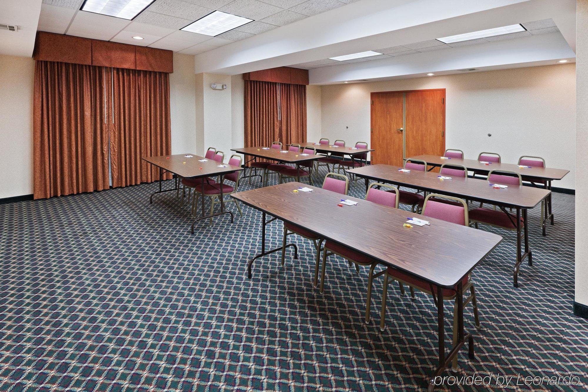 Holiday Inn Express Hotel & Suites Vinita By Ihg Facilities photo